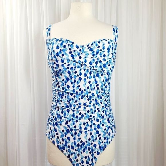 Niptuck Beautiful One Piece - Picture 1 of 8